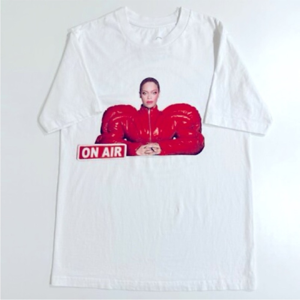 Beyonce Renaissance World Tour On Air Outside All Summer 2023 Tee T-Shirt Medium